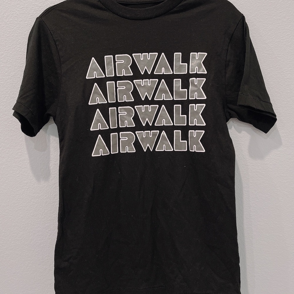 Black tshirt